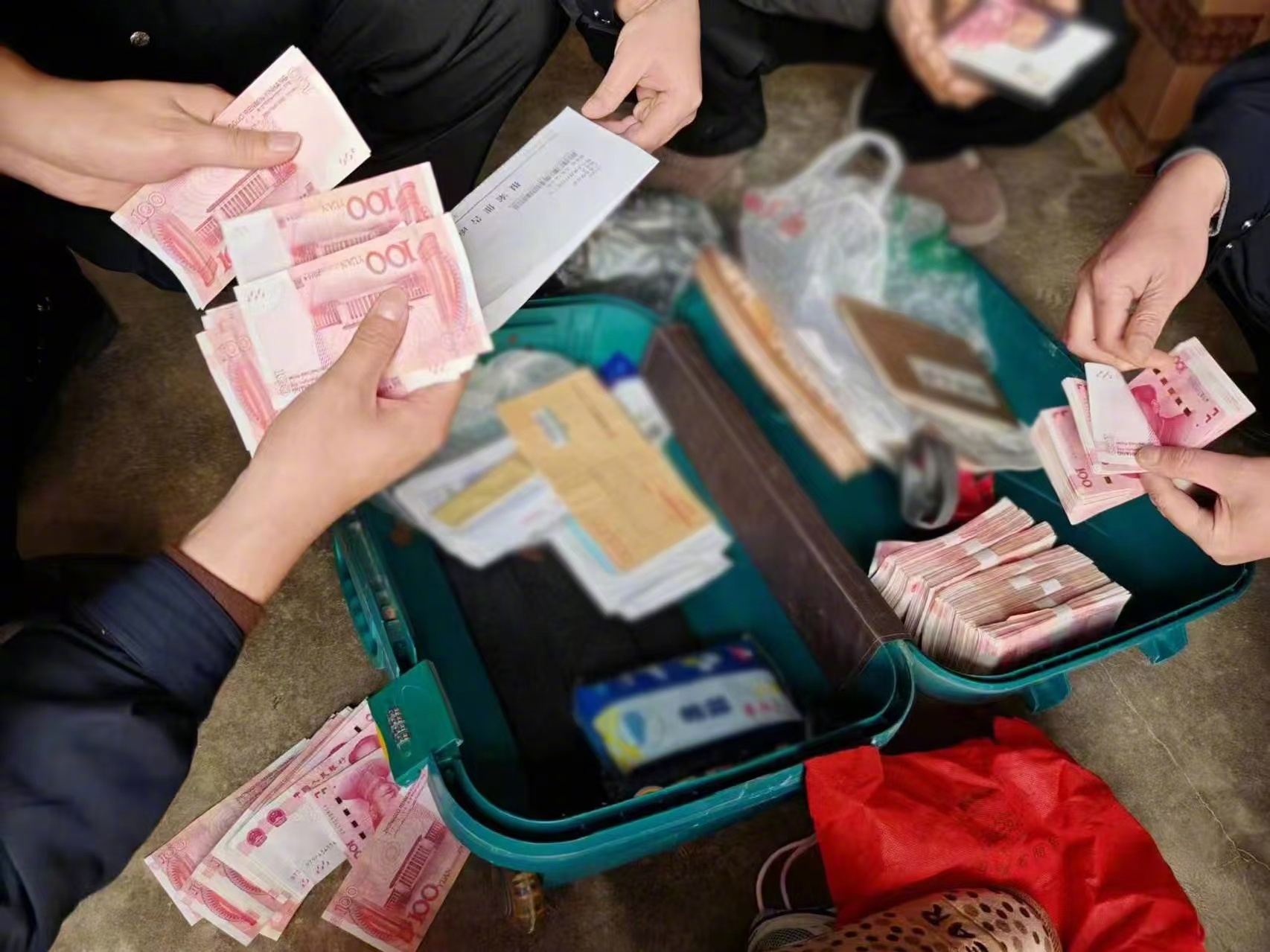 最新带现金几十万能过安检方法分析(最方便真实的临海携带现金过安检有具体规定吗方法)